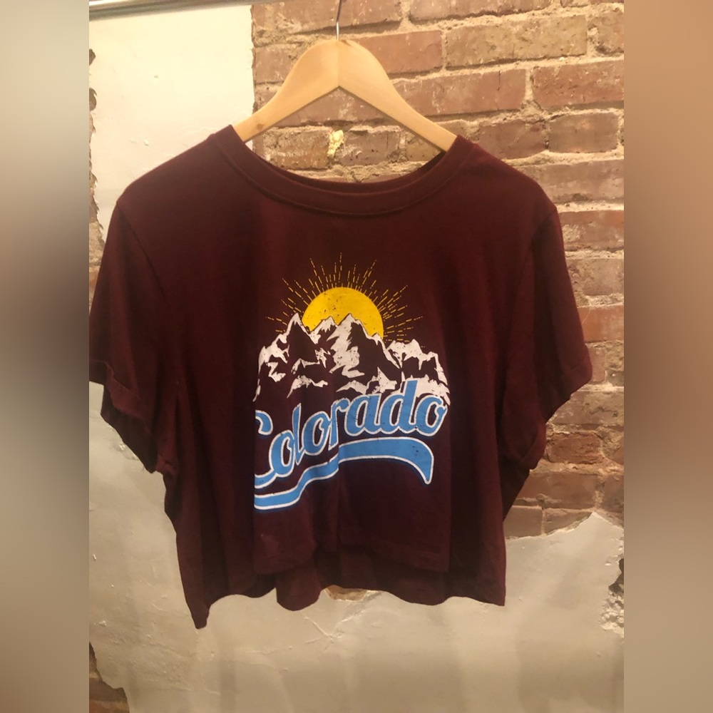 Cute Colorado Cropped Top Never Worn